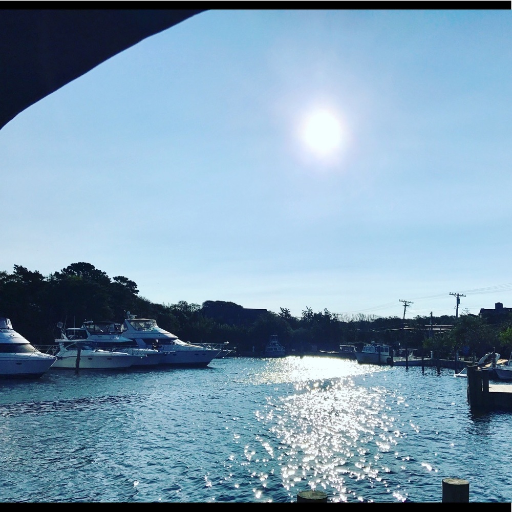 Meet your Posher, Yola