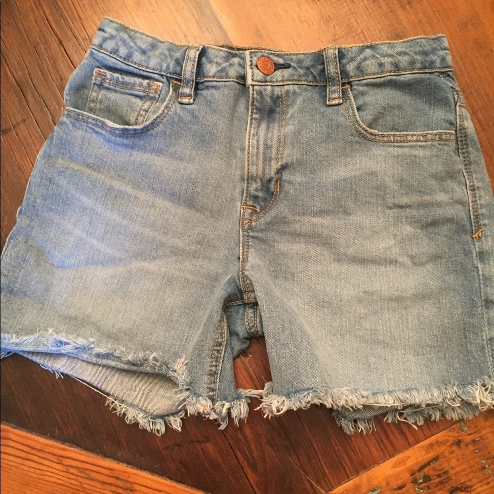 Gap shorts