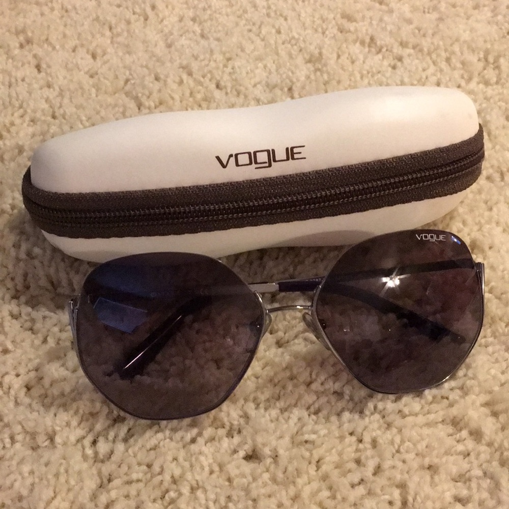 👩🏼Vogue Sunglasses