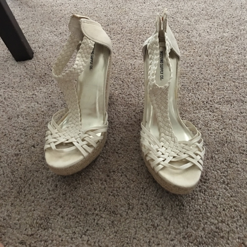 Cream wedges