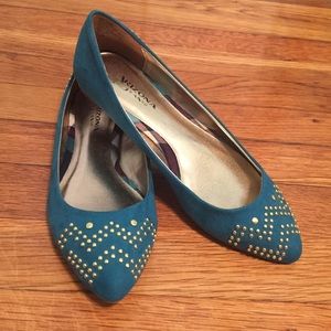 Teal studded flats, Sz 6.5