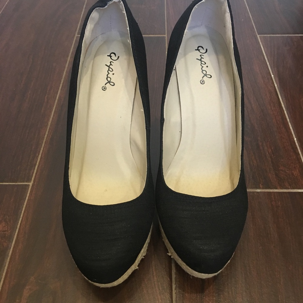 Espadrilles - Picture 2 of 4