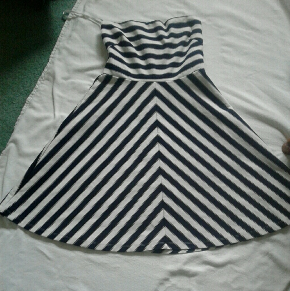 SOLD 🛇The limited navy & white stripe dress woman