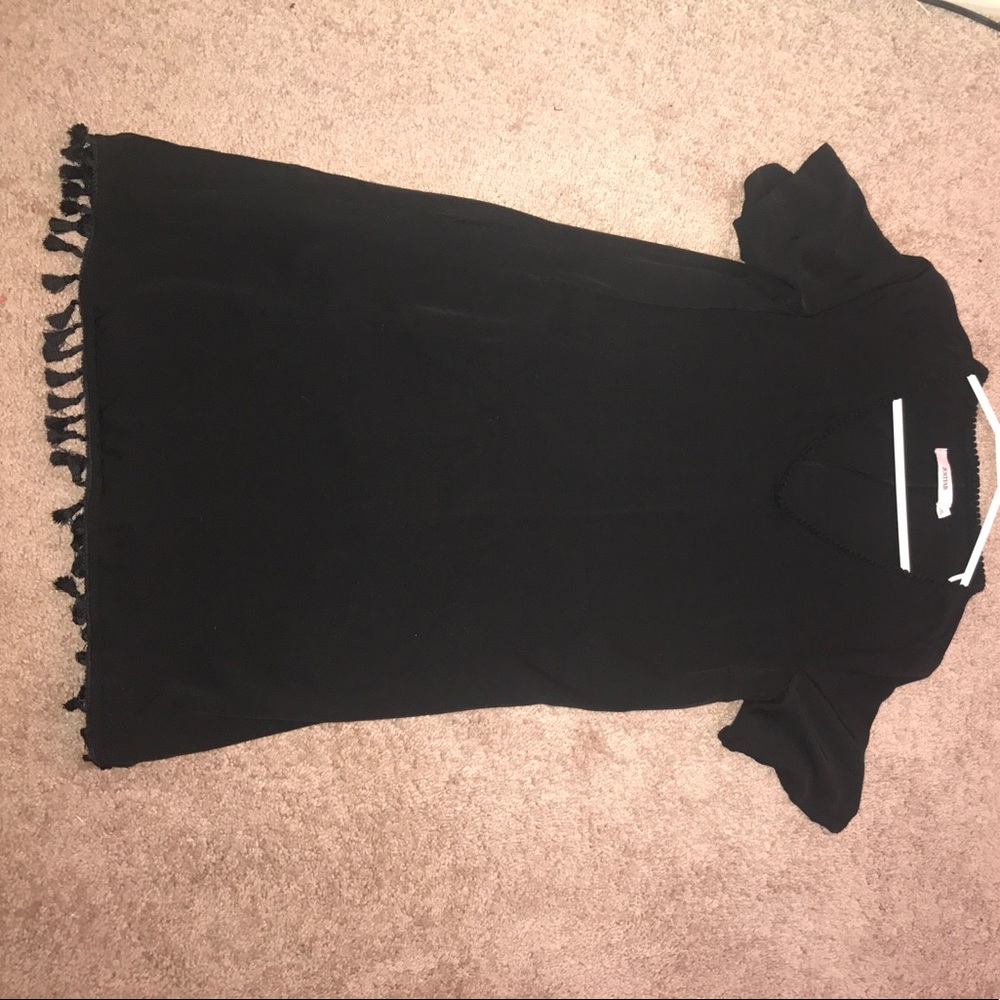 Just Fab black shift dress