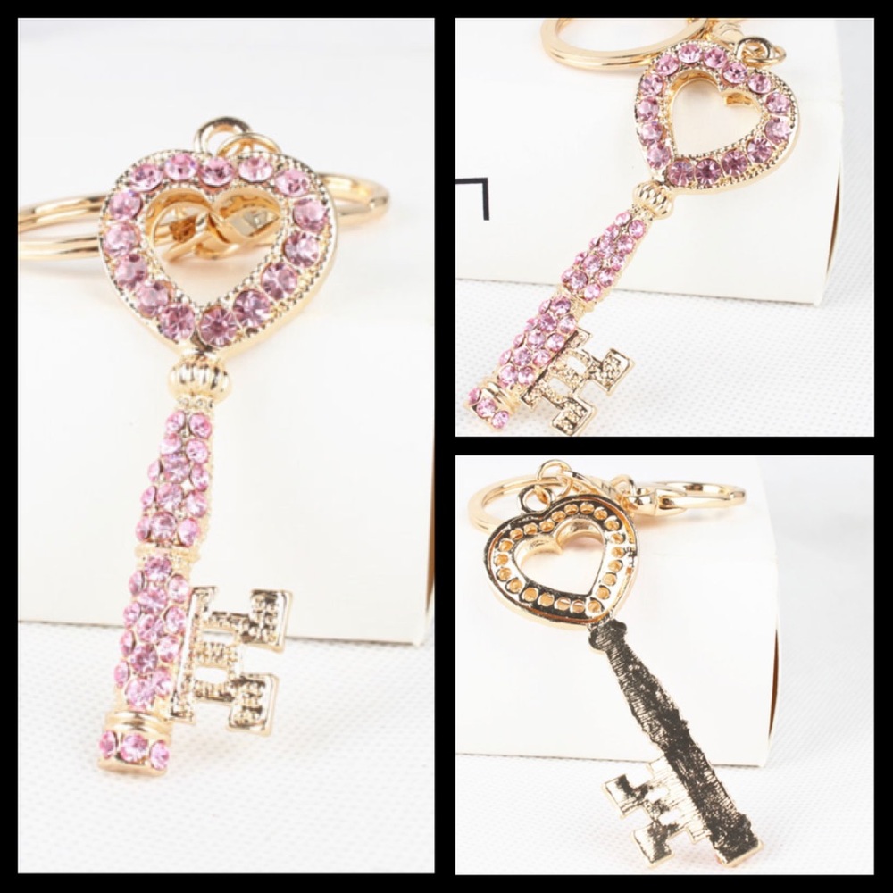 🆕  Key To My Heart ❤️Keychain/Bag Clip