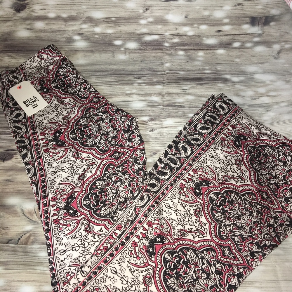 🆕Billabong Mirror Mirror Print Flare Pants - Picture 4 of 8