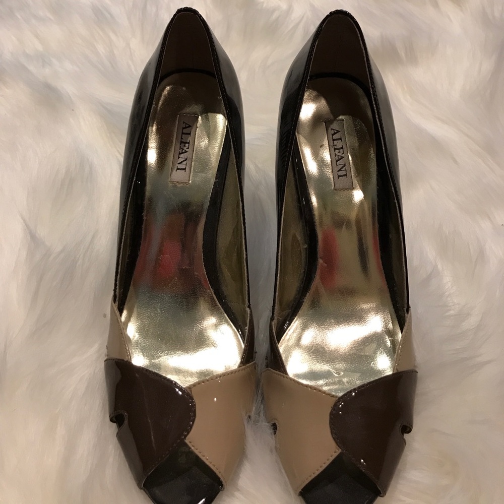 Alfani Two Tone Brown Sandals