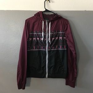 Empire windbreaker Burgundy and black