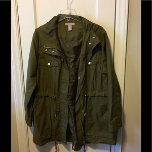 Green drawstring jacket with hood