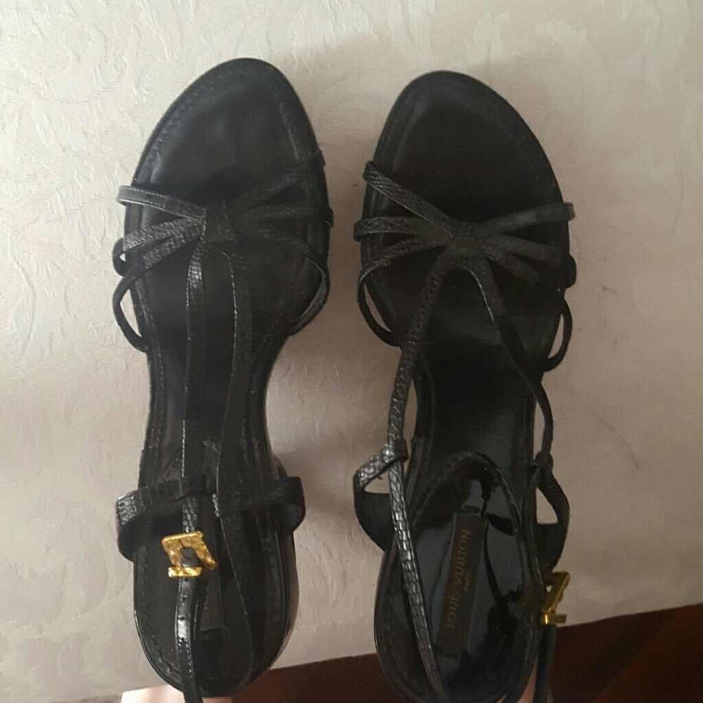 Louis Vuitton Frieque - Picture 6 of 6