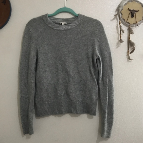 SOLD ON MERCARI GAP grey long sleeve sweater - Picture 1 of 4