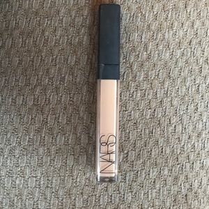 Nars radiant creamy concealer