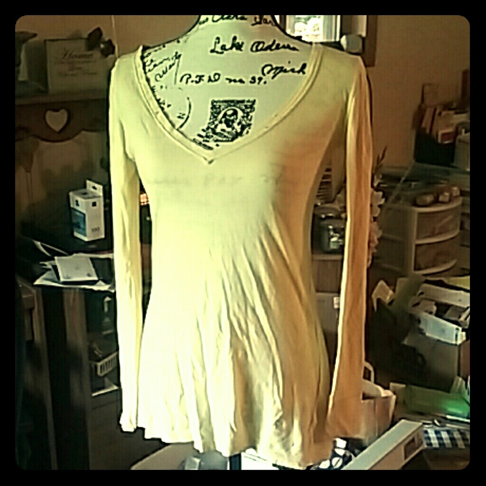 Long sleeved t shirt