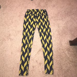 LulaRoe one size leggings
