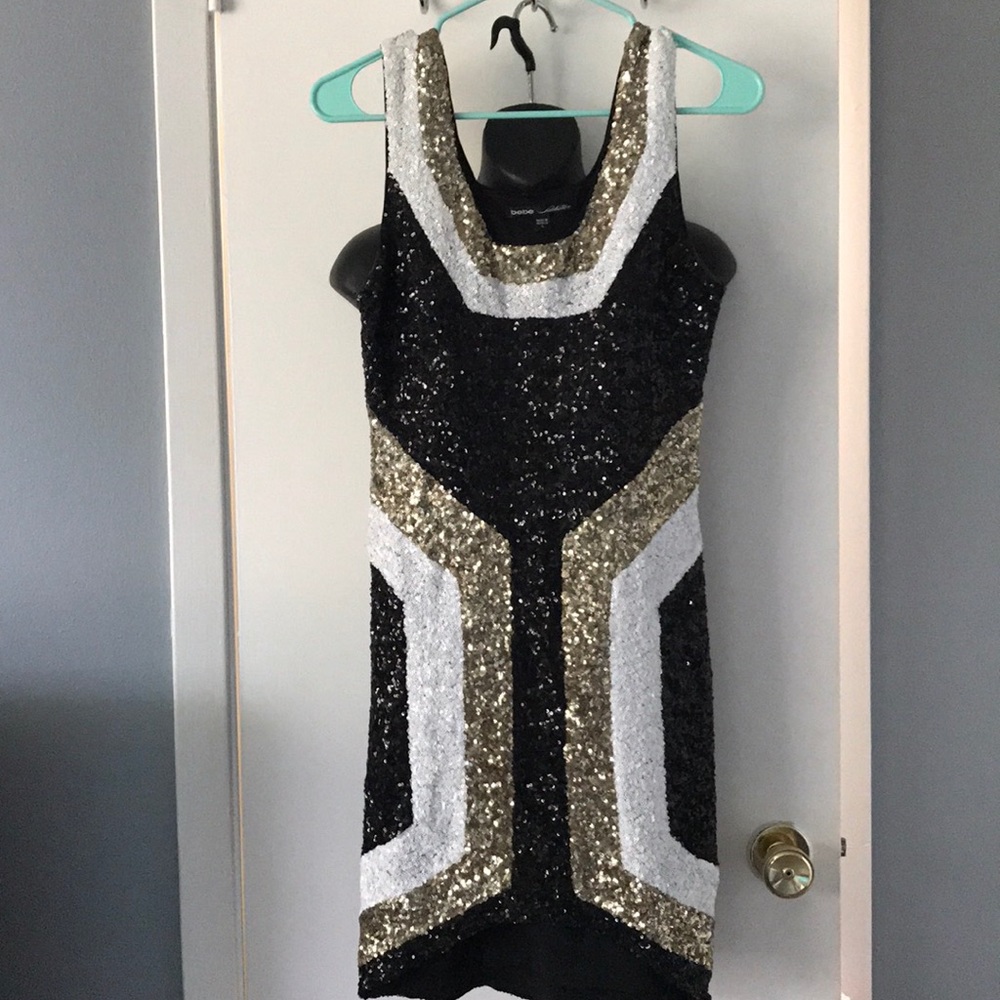 Bebe Sequin dress Sz Large EUC