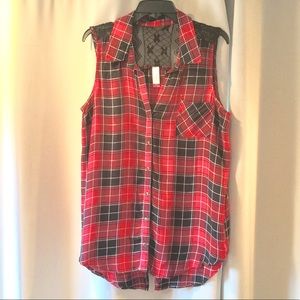 Plaid Button Down - Size Juniors XL