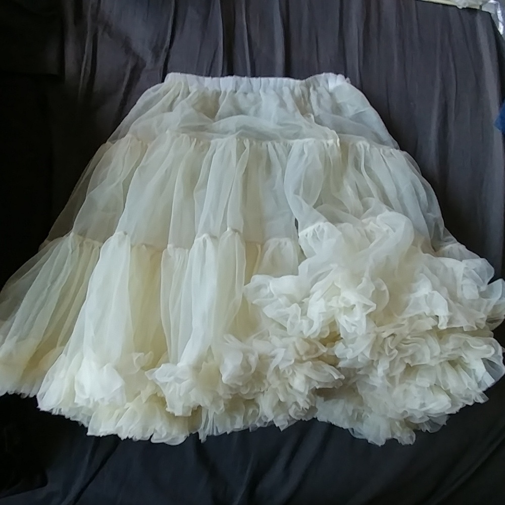 Full petticoat