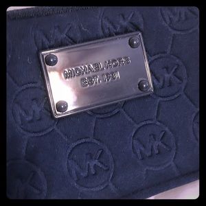*SALE* Michael Kors navy blue wristlet / case