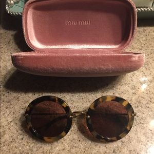 Miu Miu round sunglasses SMU 13N