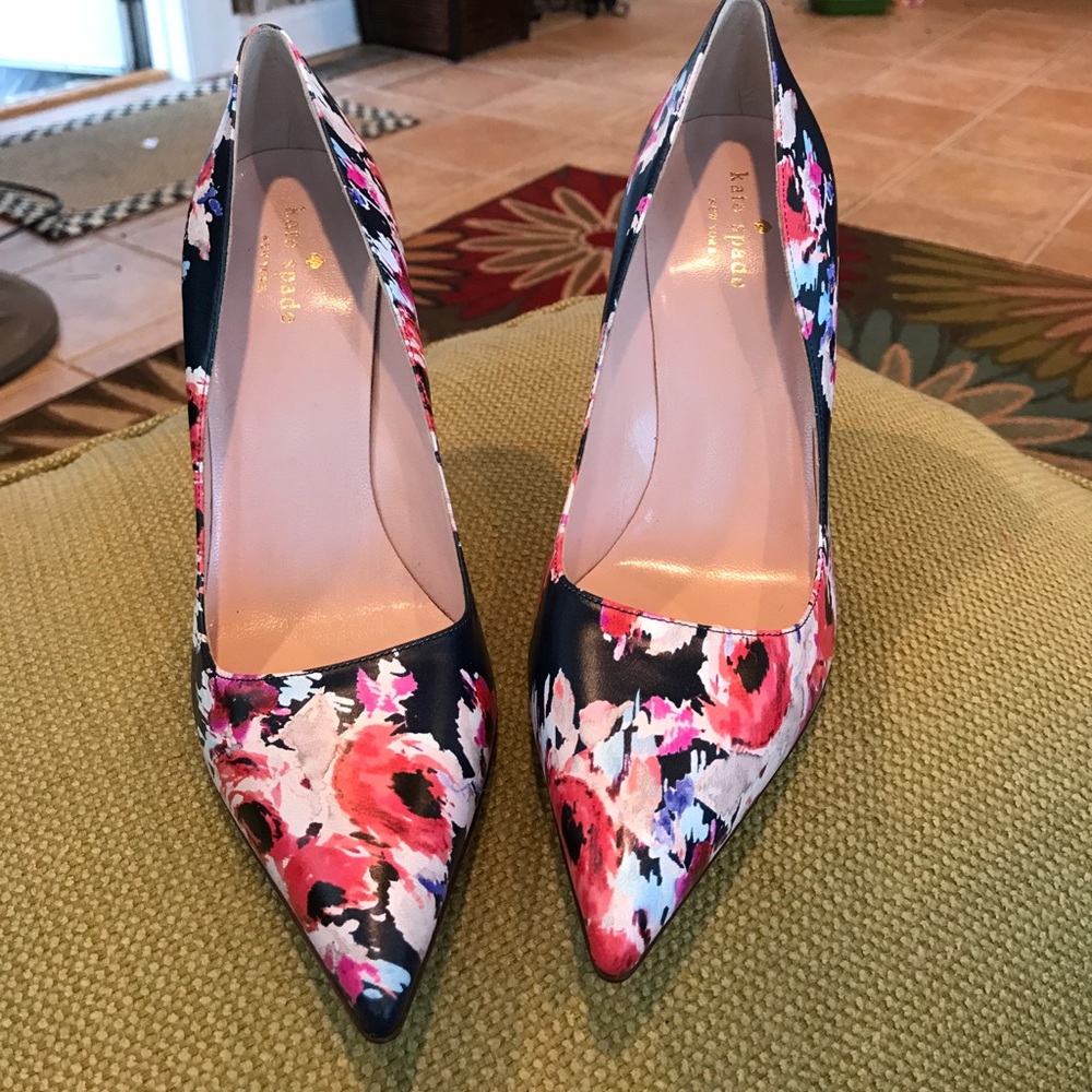 Kate spade Navy Floral High Heel Pumps