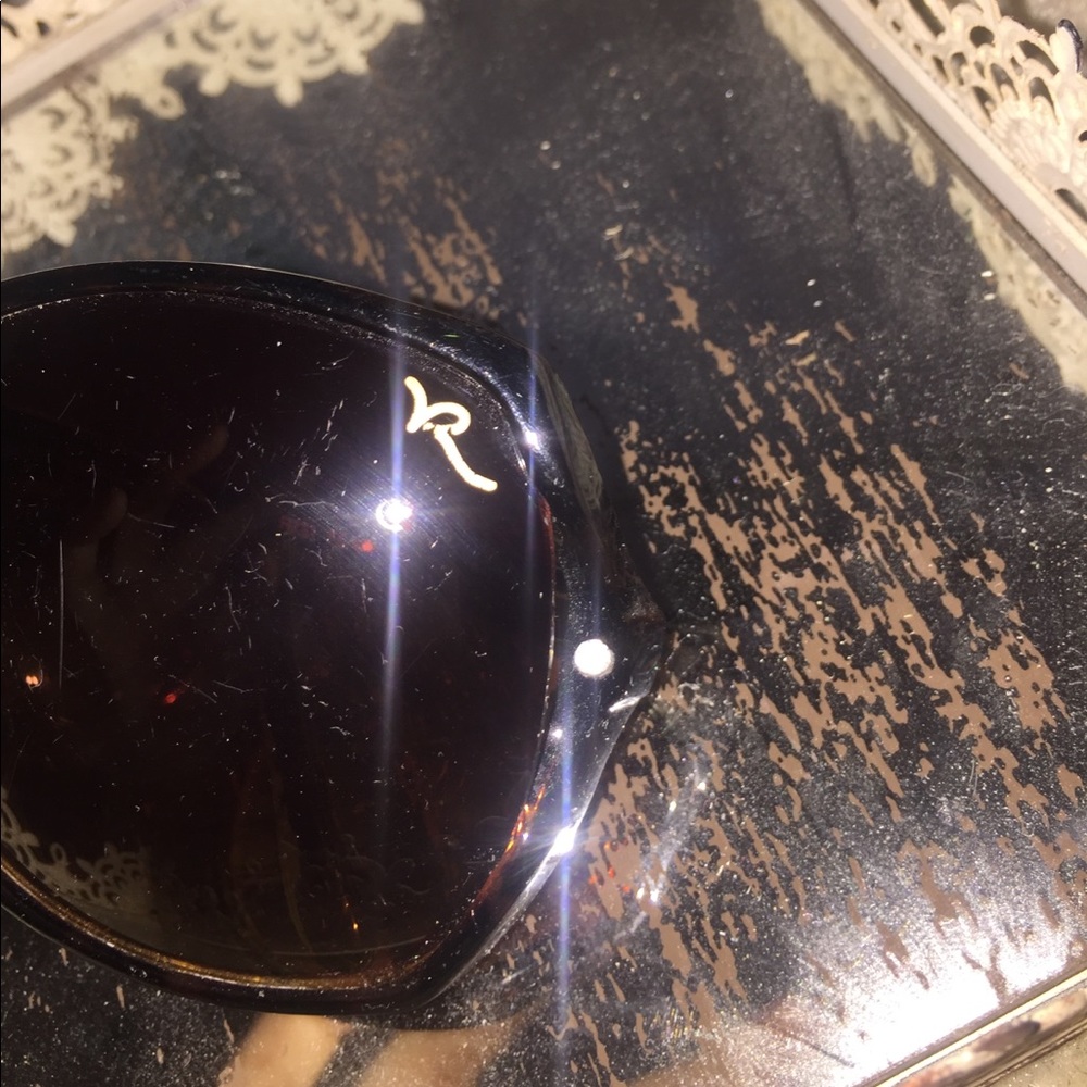 ✨SALE✨🎀Rocawear Sunglasses🎀 - Picture 4 of 4