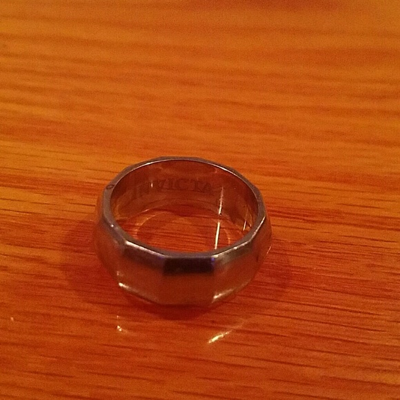 Invicta Mens ring