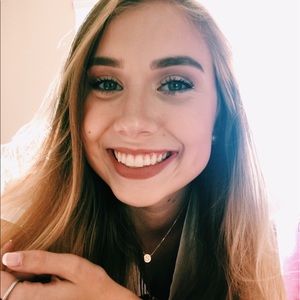 Meet your Posher, Sabrina