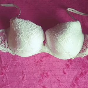 Victoria's secret very sexy pushup bra 38 d nice