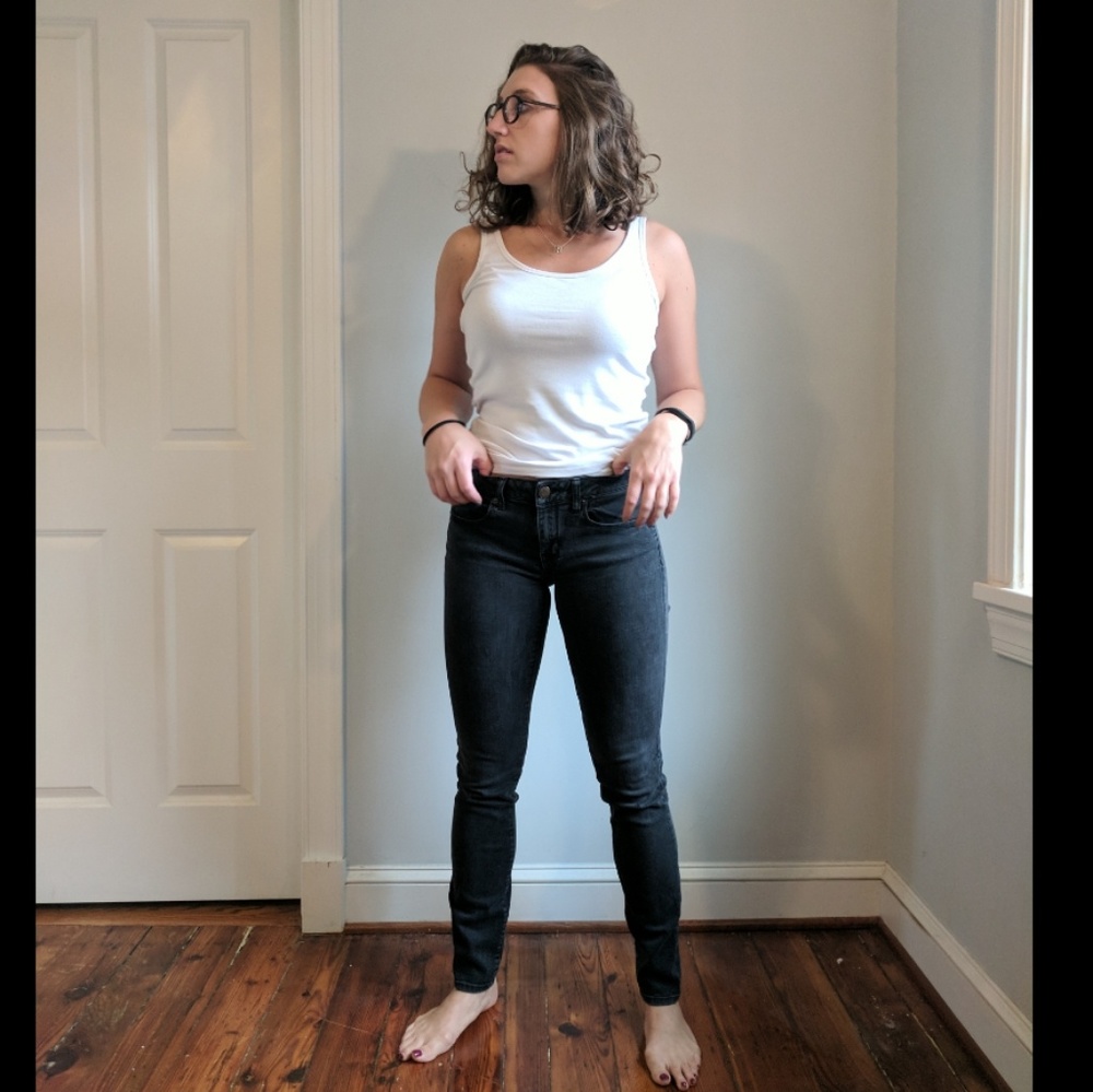 AE Super Stretch Skinny Black Jeans sz. 8