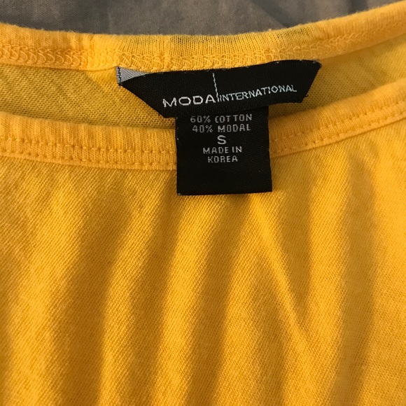 Off-shoulder top - Picture 2 of 3