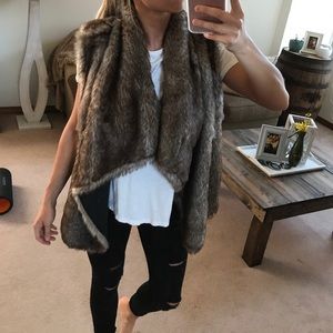 Fur vest
