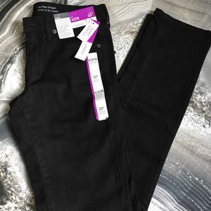 ✅SOLD✅ MOSSIMO Mid-Rise Straight Stretch Jeans