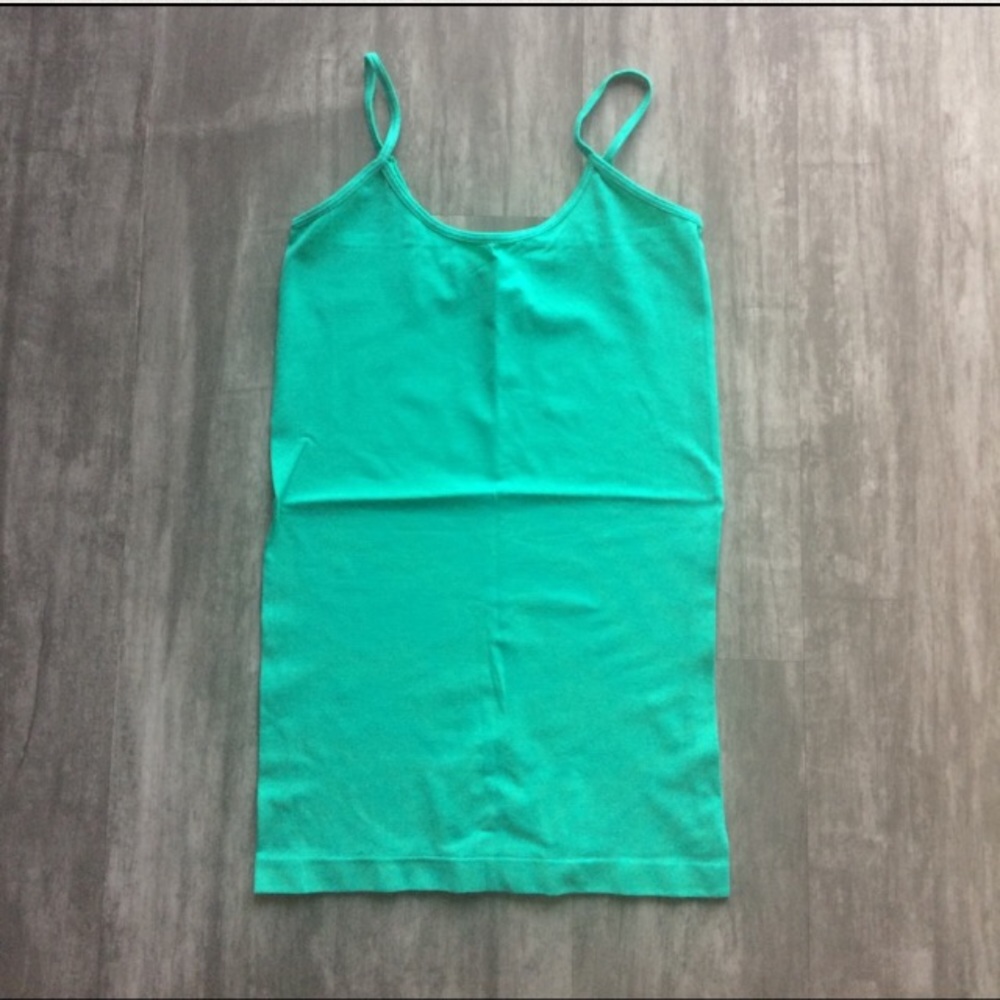 So scoop neck tank tops / perfect cami