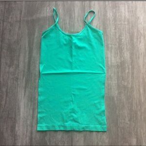 So scoop neck tank tops / perfect cami