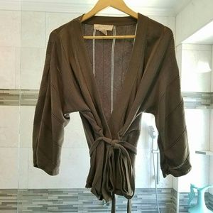 Roxy sweater size small