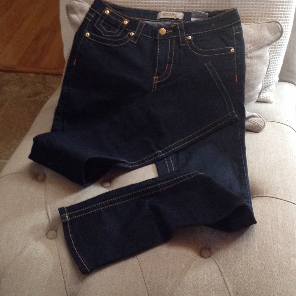 Jeans - Picture 2 of 3