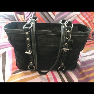 Coach shoulder bag or tote