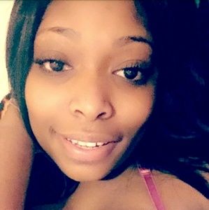 Meet your Posher, Kari