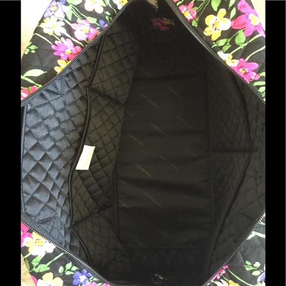 NWT VERA BRADLEY WEEKENDER TRAVEL BAG - Picture 4 of 4