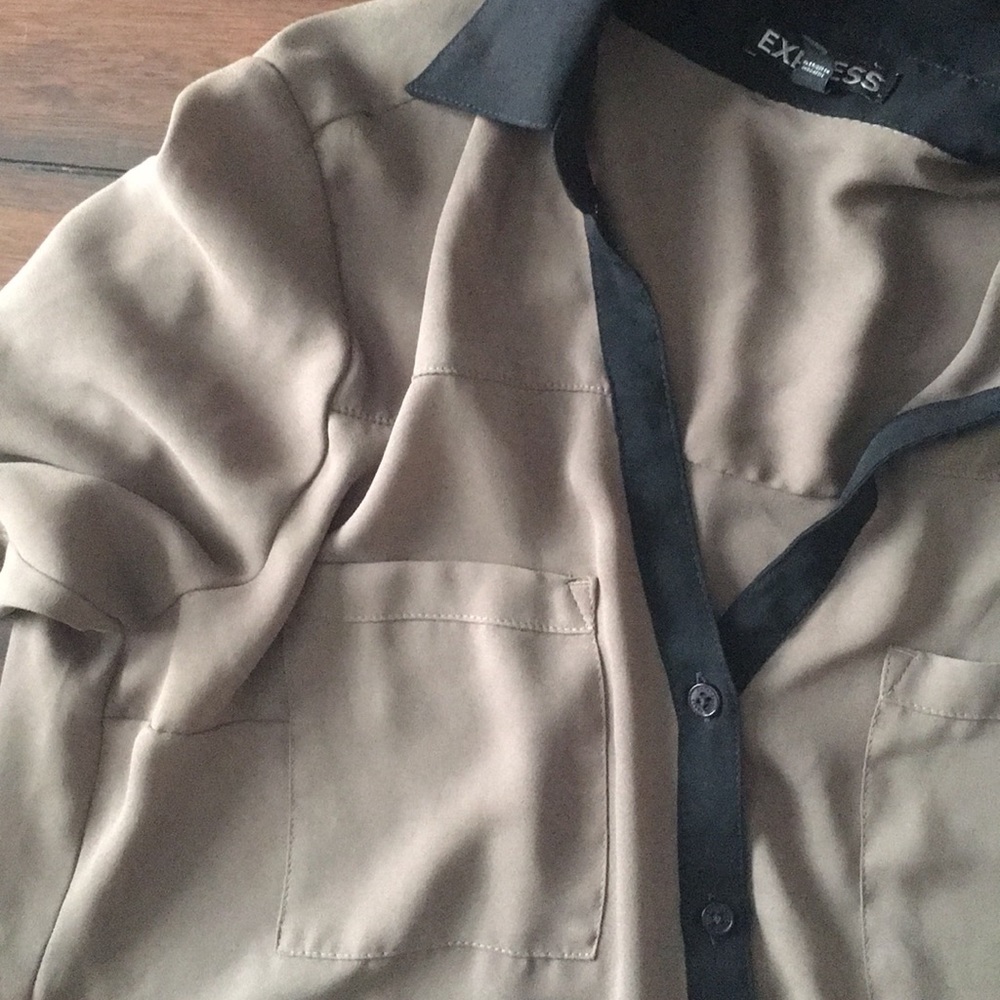 Express Blouse - Picture 2 of 2