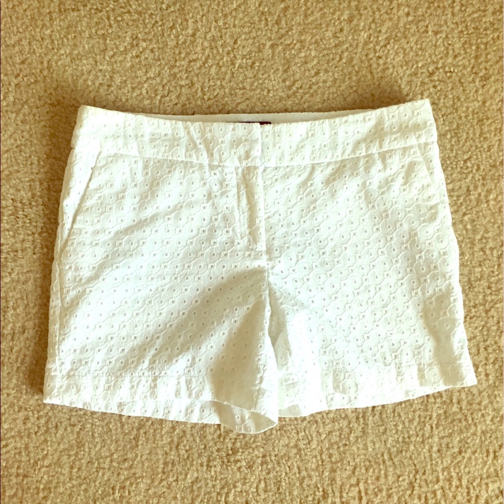 Eyelet shorts