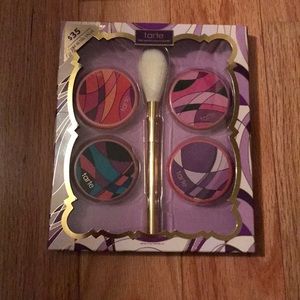 NEW Tarte 4 piece blush set!