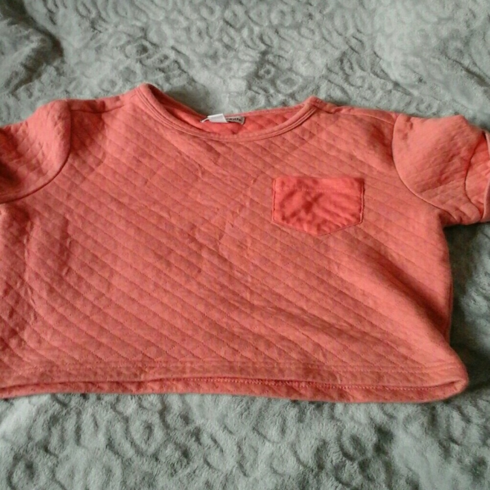 Peach Junior's top