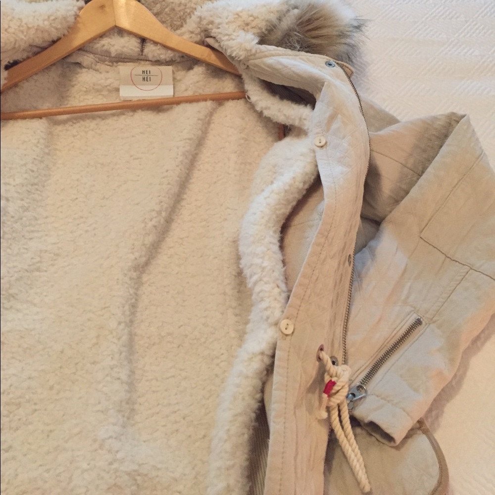 🚫sold🚫 Anthropologie fur hood parka - Picture 7 of 8