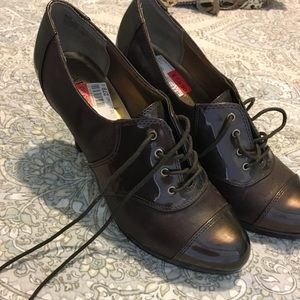 Anne Klein tie up heels