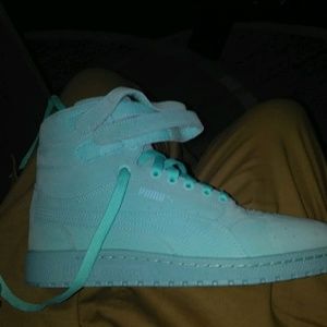 Meet your Posher, Cory