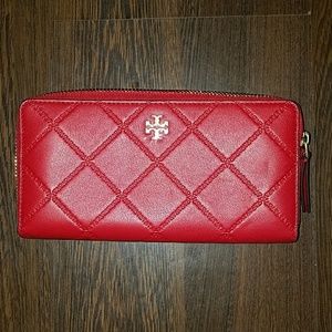 LABOR DAY PRICE AS POSTED Tory Burch wallet