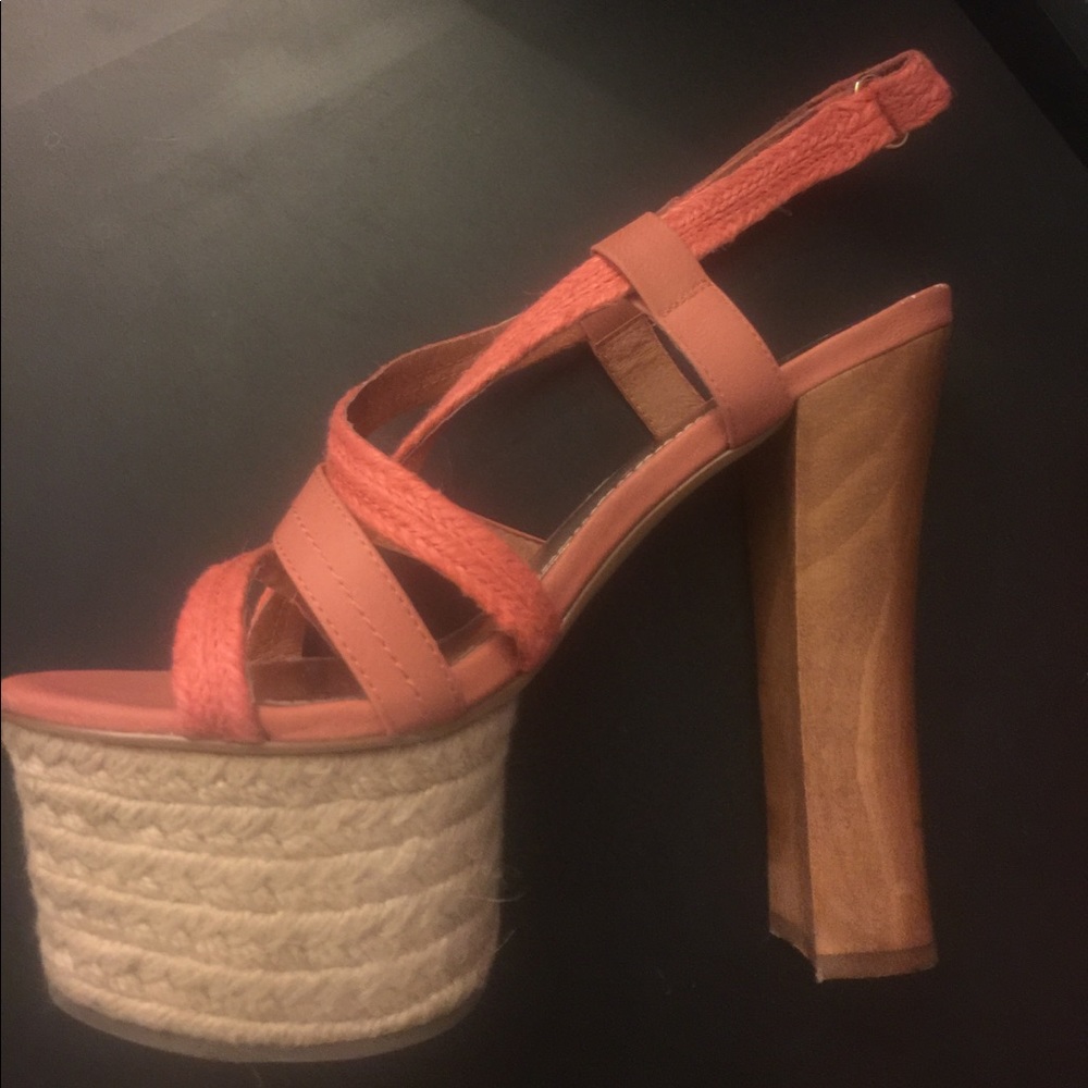 Sexy strapy shoes