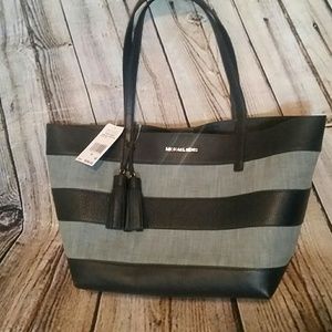 Michael kors tote