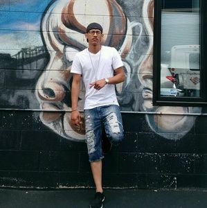 Meet your Posher, Jeansey